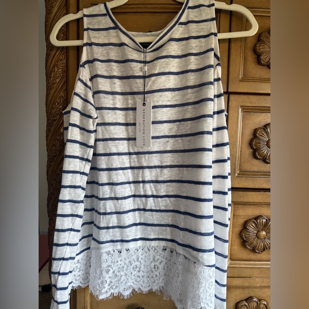 NWT generation love cold shoulder mixed media top